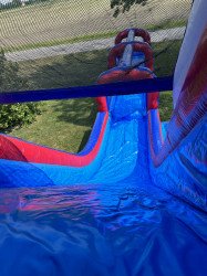 B3172BAF 41B5 4C89 82D9 22720634E445 1689299989 26' USA Slide w Slip n Slide